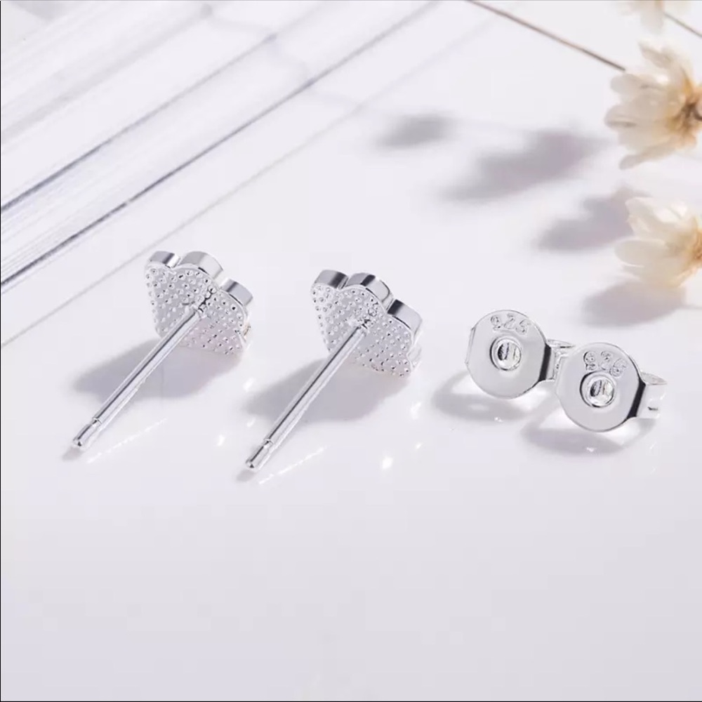 Sterling Silver 925 Paw 🐾 Stud Earrings - Picture 2 of 4